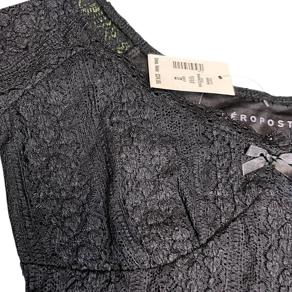 NWT Aeropostale Long Sleeve Ruched Stretch Lace Top Cropped Tight Babydoll